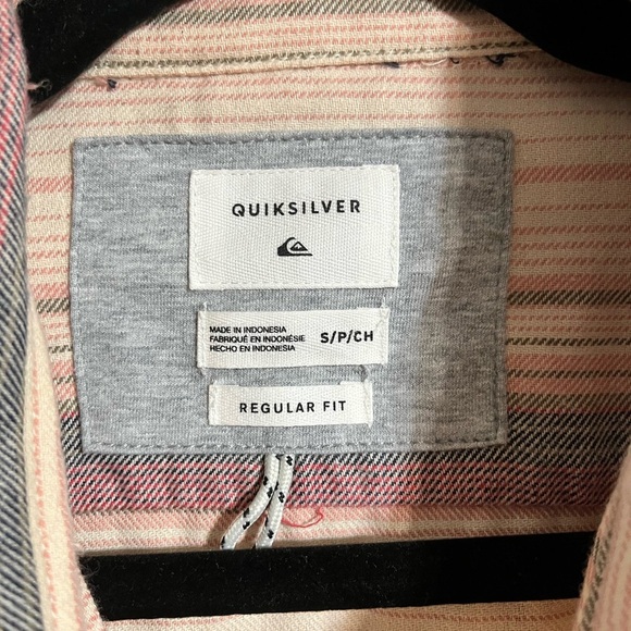 Quicksilver button front flannel size small - Picture 3 of 8